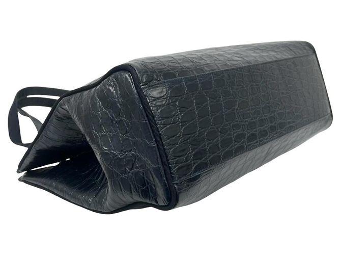 Salvatore Ferragamo Shopper aus Leder in Navy - Ansicht 7
