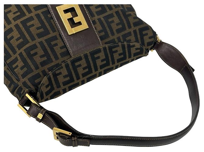 Fendi Vintage Tasche aus Canvas und Leder mit Zucca FF-Muster - Ansicht 4