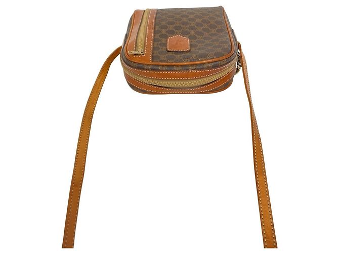 Céline Sac à épaule mini en cuir Celine Vintage Macadam Blazon Pattern Triomphe - vue 4