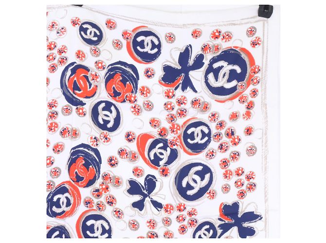 Foulard in seta Chanel 12P CC Coco Mark Clover - vista 3