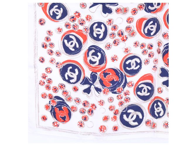 Foulard in seta Chanel 12P CC Coco Mark Clover - vista 4
