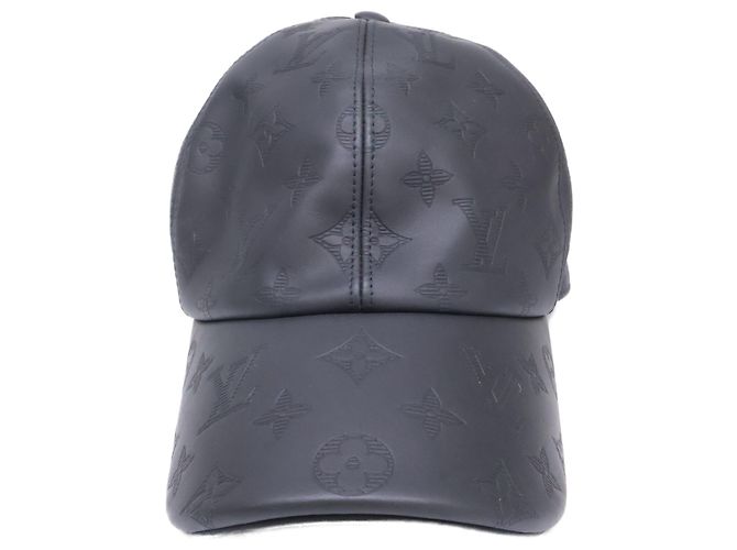 Casquette Louis Vuitton Monogram Shadow - vue 2