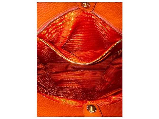 Sac à main Prada Vitello Daino Papaya - vue 9