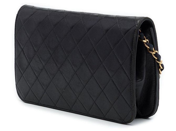 Chanel Black Medium CC Quilted Lambskin Full Flap - vista 2
