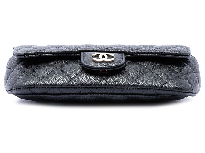 Estojo de óculos Chanel Black CC Quilted Caviar com corrente - vista 3