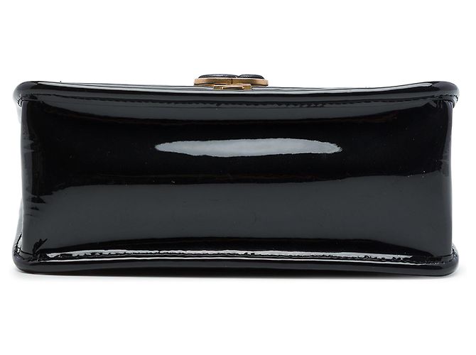 Chanel Black Mini Quilted Patent Graphic Catch Flap - vue 3