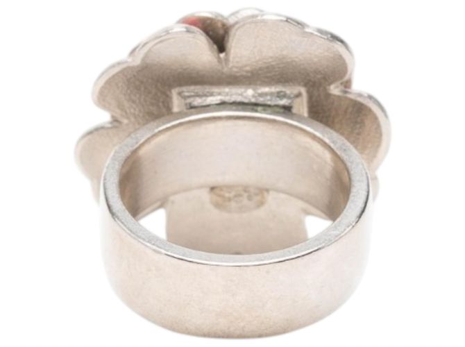 Anillo Chanel CC de latón y esmalte rosa con Camelia - vista 3