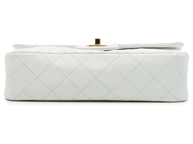 Chanel White Small Classic Lambskin Double Flap - vista 3