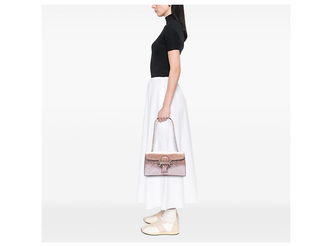 Bolso de hombro Gucci Emily Medium Guccissima de charol rosa - vista 6