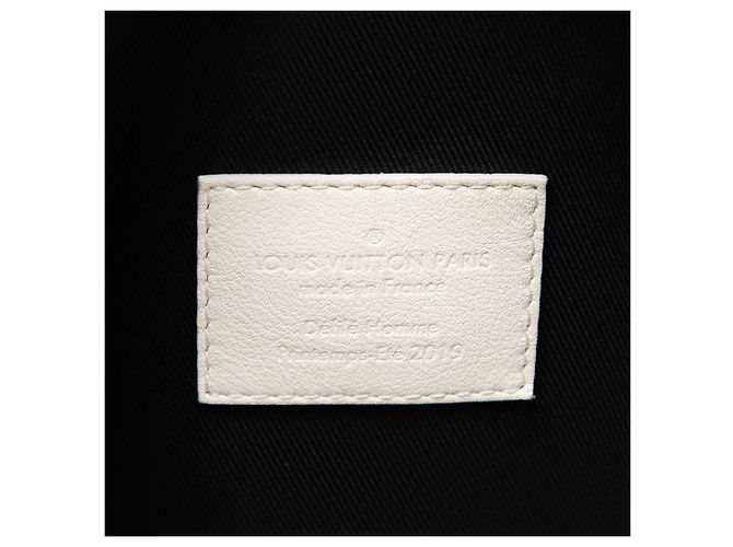 Louis Vuitton White Monogram Taurillon Solar Ray Soft Trunk - vista 5