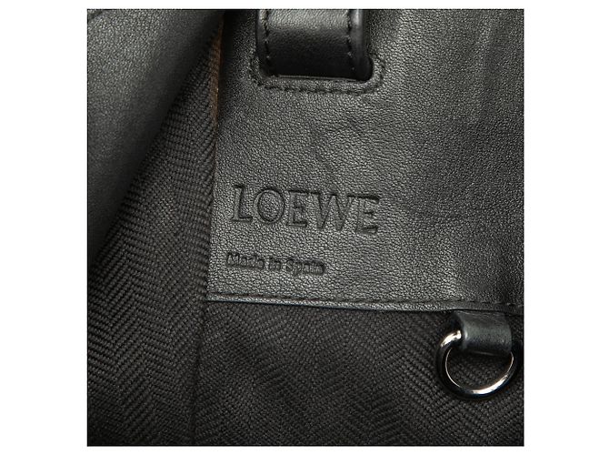 Bolsa Satchel Hammock pequena em couro preto LOEWE - vista 5