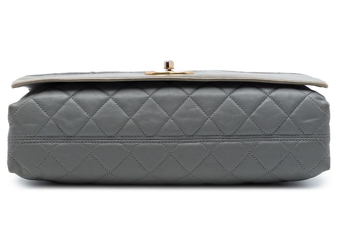 Chanel Gray Jumbo Quilted Calfskin Soft Elegance Flap - vista 3