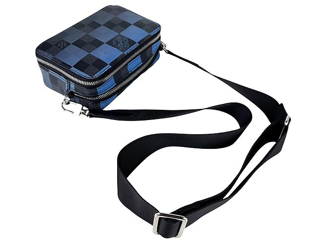 Louis Vuitton Blue Damier Graphite Giant Alpha Wearable Wallet - vista 13