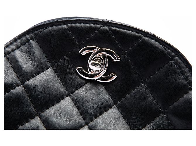 Chanel Black CC Quilted Lambskin Chain Crossbody - vista 5