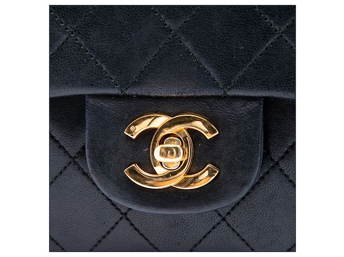 Chanel Black Small Classic Lambskin Double Flap - vue 5