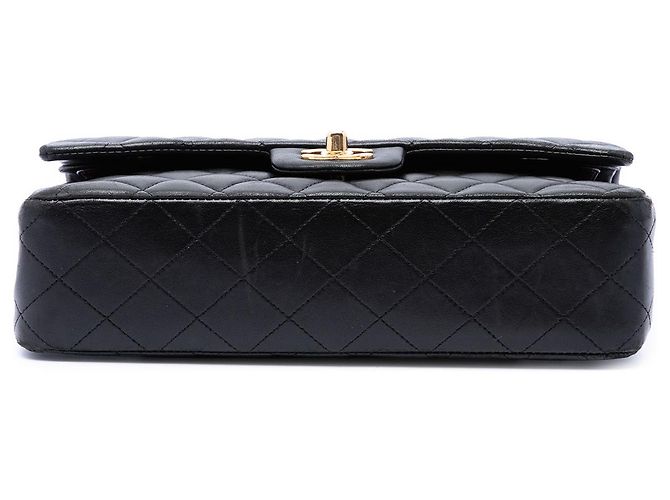 Chanel Black Medium Classic Lambskin Double Flap - vista 3