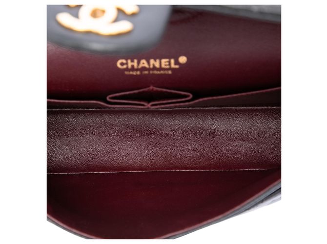 Chanel Black Medium Classic Lambskin Double Flap - vista 4