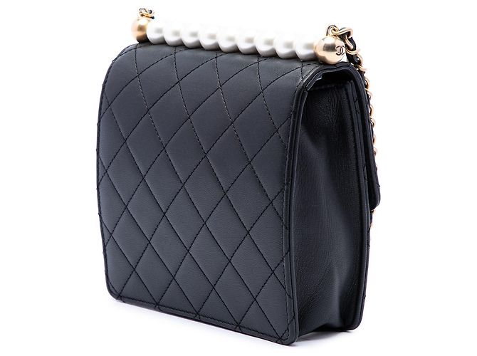 Chanel Black Small Quilted Lambskin Chic Pearls Flap - vue 2