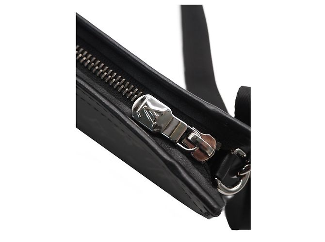 Louis Vuitton Cartera Gaston Monogram Eclipse Negra - vista 6