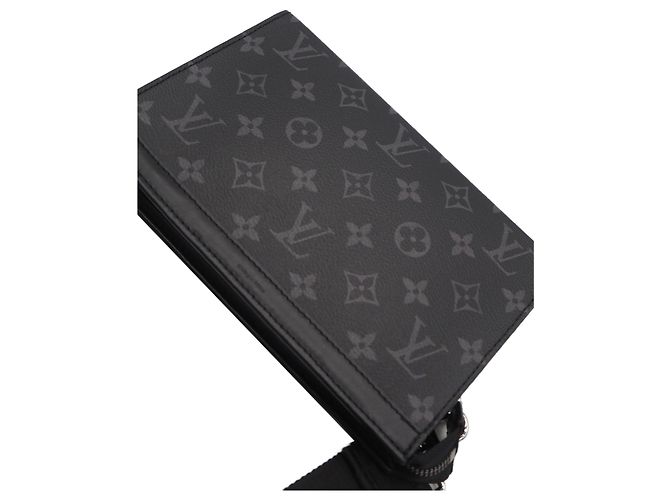 Louis Vuitton Cartera Gaston Monogram Eclipse Negra - vista 9