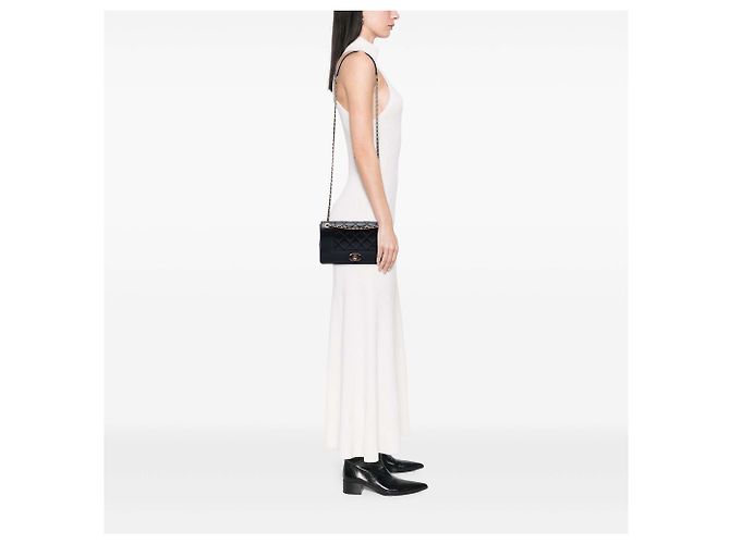 Chanel Black Small Lambskin Mademoiselle Flap - vista 6