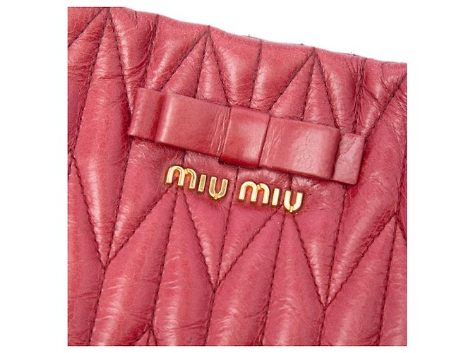 Miu Miu Red Medium Matelasse Vitello Shine Double Handle Tote - vista 5