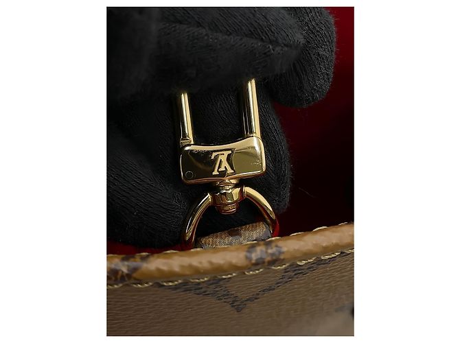 Louis Vuitton Brown Monogram Reverse OnTheGo BB - vista 7