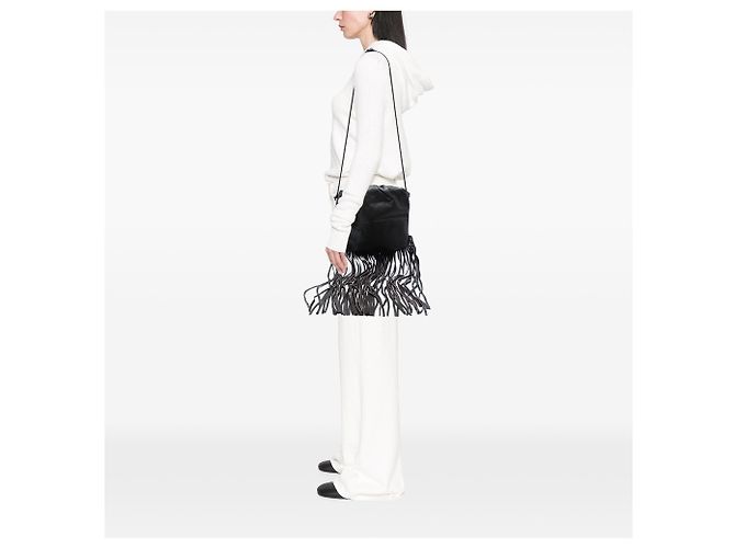 Bottega Veneta The Fringe Pouch in nappa nera - vista 5