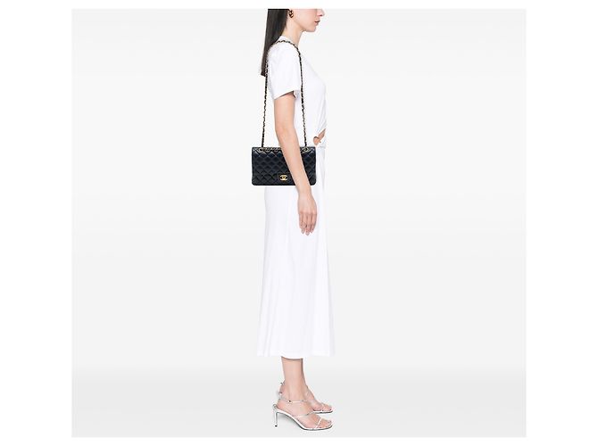 Chanel Black Medium Classic Lambskin Double Flap - vue 7