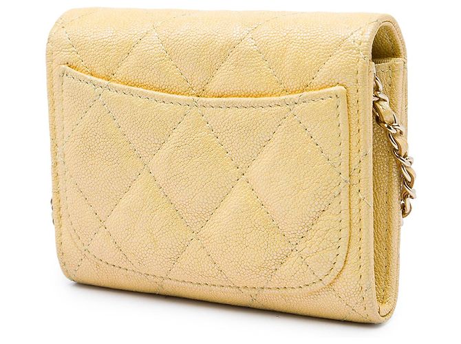 Portacarte con catena Chanel Gold CC Quilted Iridescent Caviar Flap - vista 2