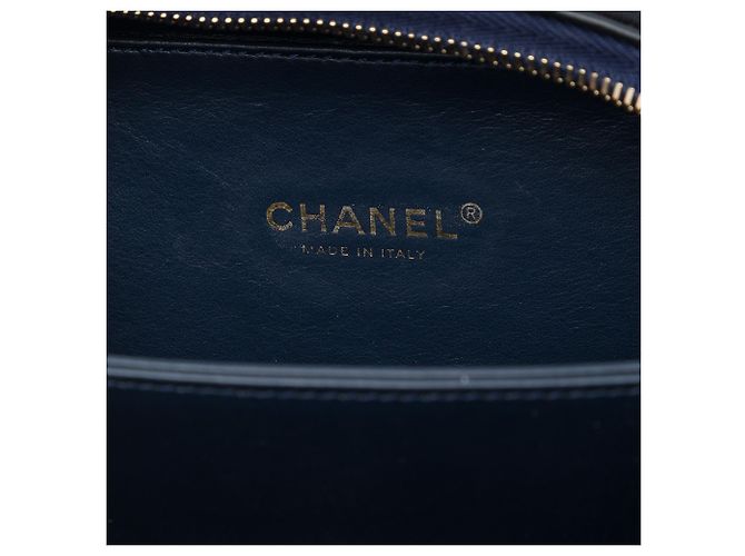 Chanel Blue Small Tricolor Jersey CC Filigree Vanity Case - vista 5
