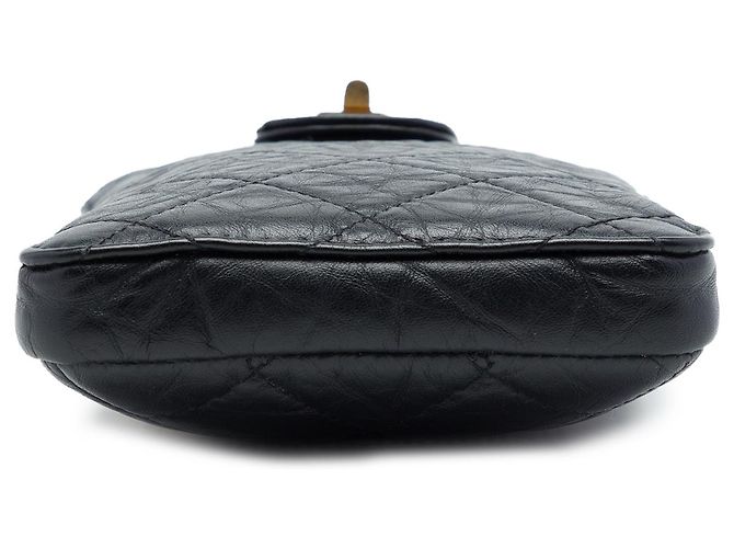 Portacellulare Chanel Reissue 2.55 in pelle di vitello trapuntata nera con catena - vista 3