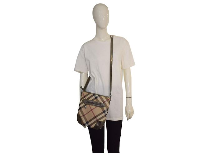 Borsa a tracolla Burberry Nova Check in tela rivestita - vista 15
