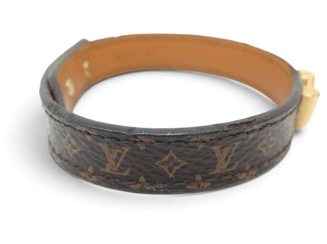 BRACELETE LOUIS VUITTON ESSENTIAL V M6042 EM TOILE MONOGRAM + CAIXA SACO - vista 4