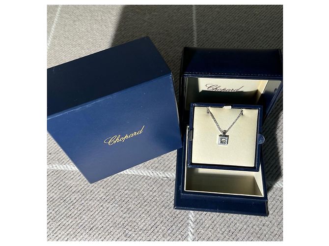 Chopard Happy Diamonds Platin quadratischer Diamant-Anhänger Halskette - Ansicht 2