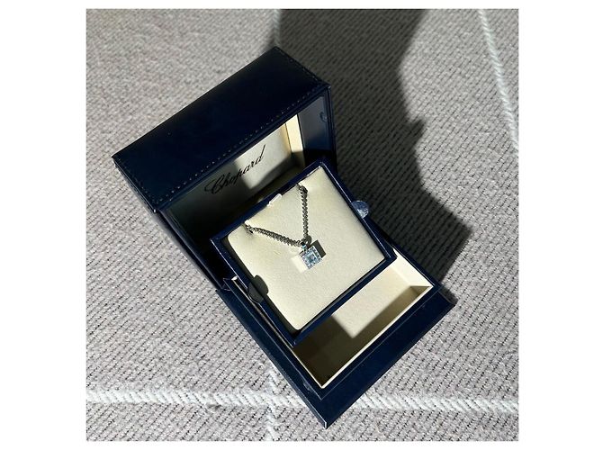 Chopard Happy Diamonds Platin quadratischer Diamant-Anhänger Halskette - Ansicht 3