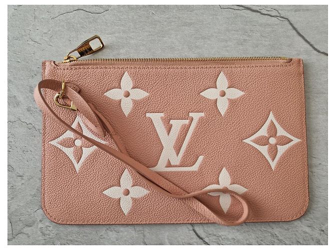 Pouch Louis Vuitton Monogram Empreinte Leather Pink - vista 8
