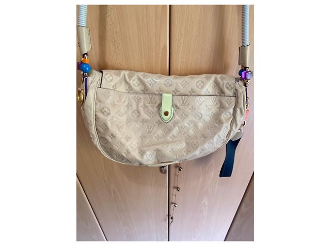 Bolsa de Ombro Louis Vuitton Monogram Empreinte Couro Bege - vista 10