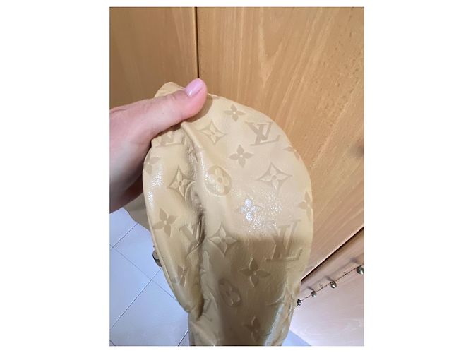 Bolsa de Ombro Louis Vuitton Monogram Empreinte Couro Bege - vista 12