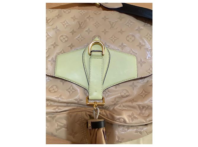 Bolsa de Ombro Louis Vuitton Monogram Empreinte Couro Bege - vista 2