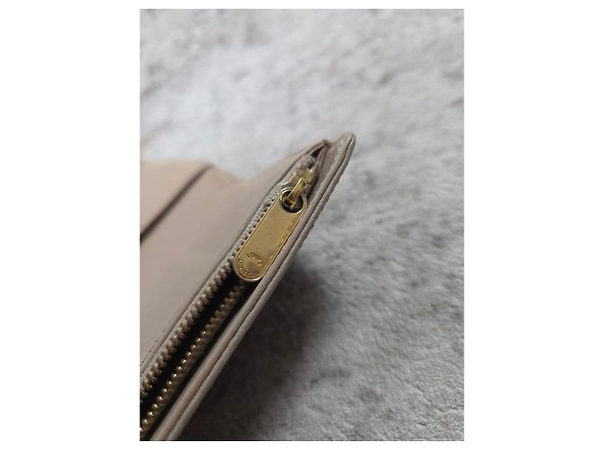 Cartera Louis Vuitton Mahina de cuero perforado - vista 10
