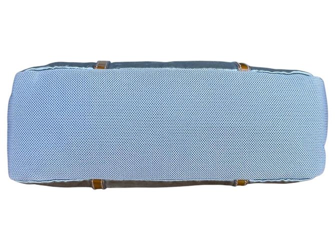 Sac à main Prada en nylon bleu clair et cuir - vue 4