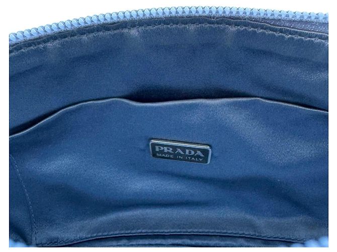 Sac à main Prada en nylon bleu clair et cuir - vue 7
