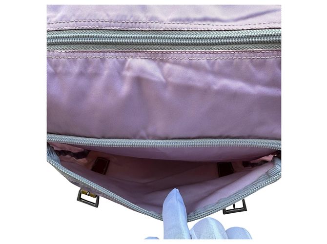 Double Prada Nylon Schultertasche - Hellrosa - Ansicht 9