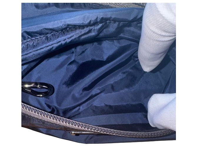 Prada Bolsa de Cintura em Nylon Azul Marinho - vista 12
