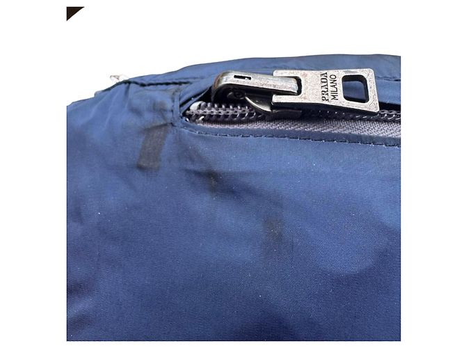 Prada Bolsa de Cintura em Nylon Azul Marinho - vista 3