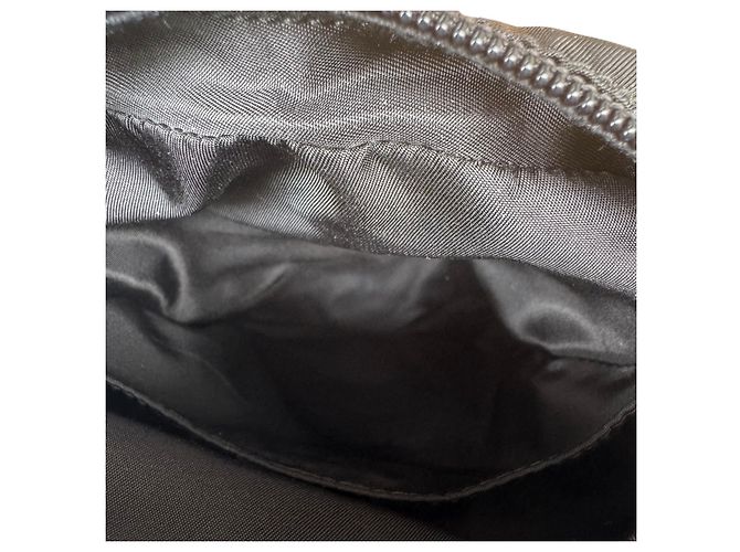 Prada Bolsa de ombro em nylon e couro Saffiano - Preto - vista 14