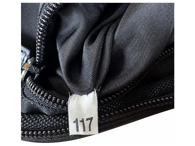 Prada Bolsa de ombro em nylon e couro Saffiano - Preto - vista 15