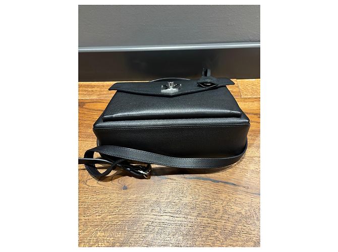 Capucines Bolso Louis Vuitton My Lockme - vista 13