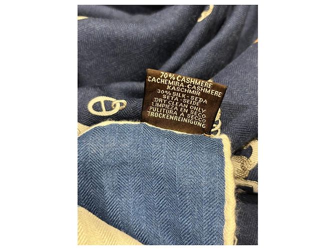 Trim Lenço Hermès Les Chevaux Déchaînés Seda e Cachemira - vista 3